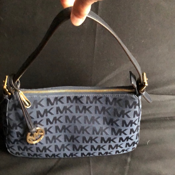 Michael Kors purse and wallet - Picture 2 of 8